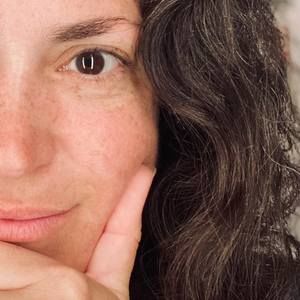 Meet your Posher, Adrianna